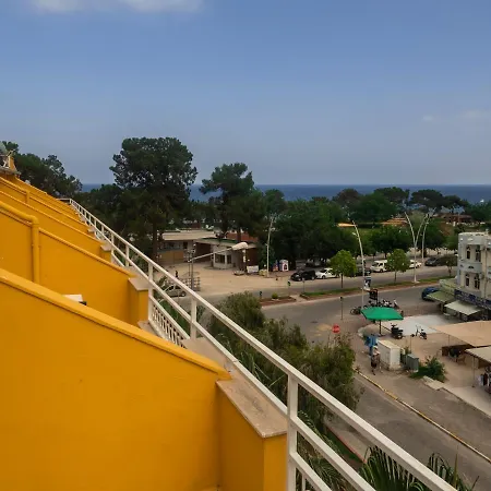 Hotel Ares Endam